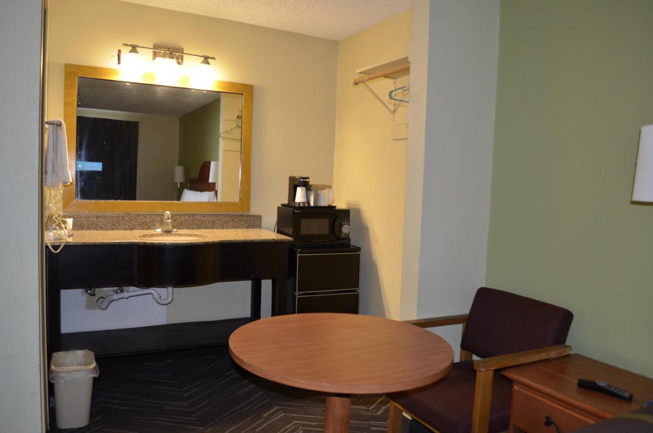 Budget Inn Williamsville Esterno foto
