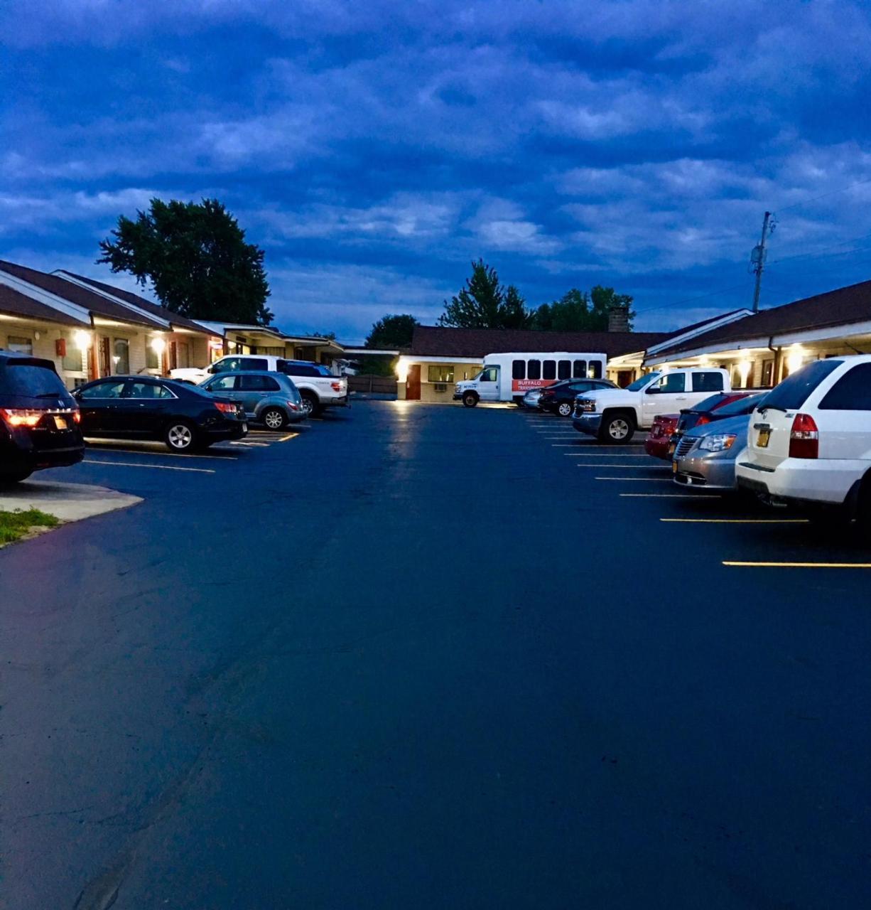 Budget Inn Williamsville Esterno foto