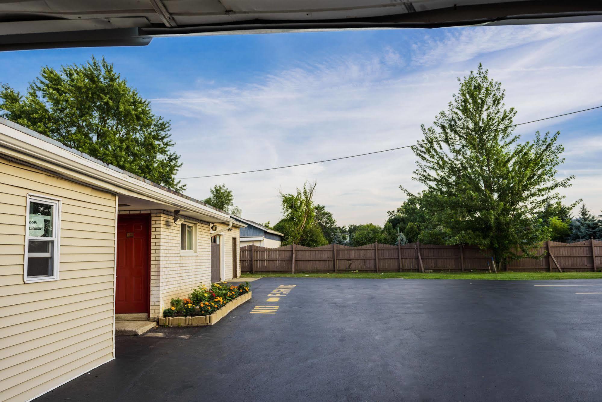 Budget Inn Williamsville Esterno foto