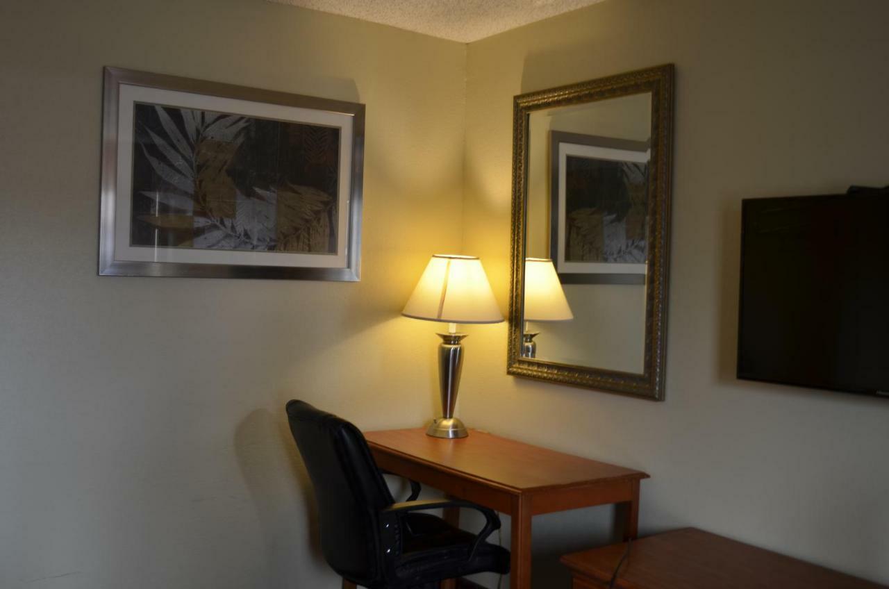 Budget Inn Williamsville Esterno foto